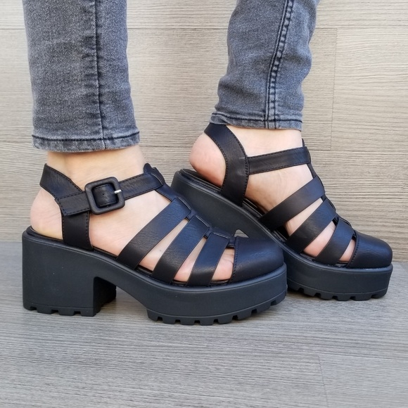 90'sBlack Grunge Chunky Lug Sole Shoes - Picture 6 of 8